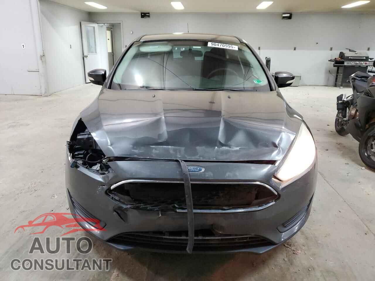 FORD FOCUS 2017 - 1FADP3K27HL201648