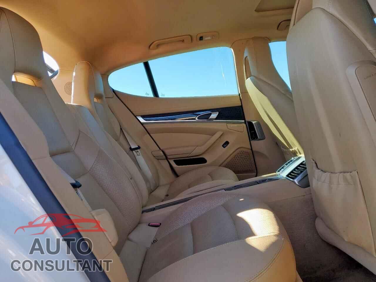 PORSCHE PANAMERA 2011 - WP0AA2A72BL012712