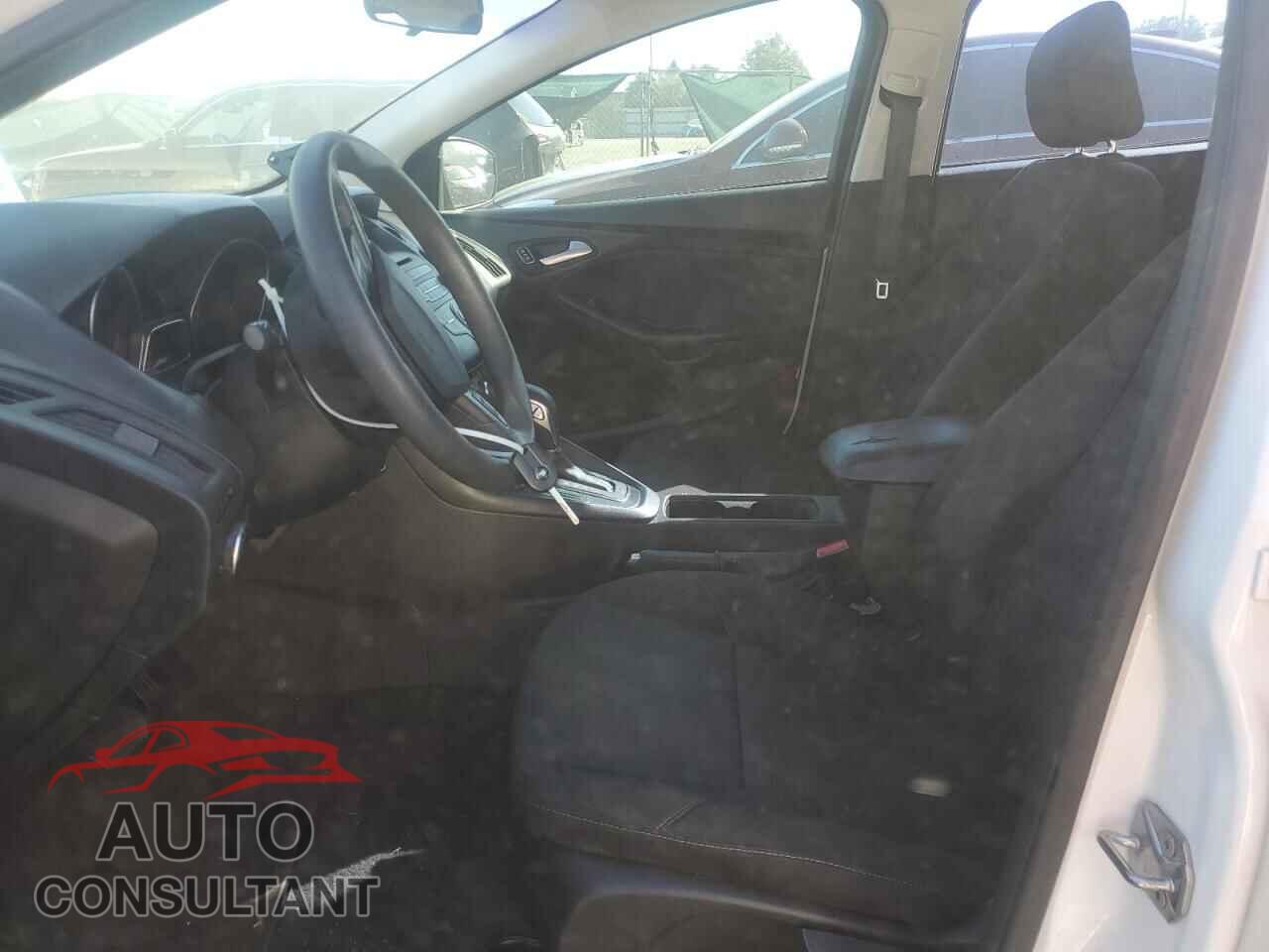 FORD FOCUS 2017 - 1FADP3F2XHL233262