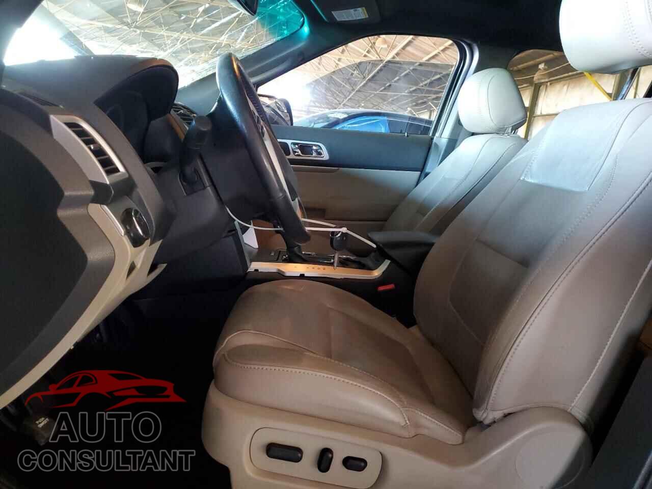 FORD EXPLORER 2013 - 1FM5K7D88DGA38013