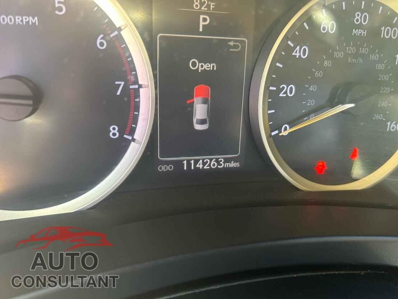LEXUS IS 2016 - JTHBA1D27G5008096