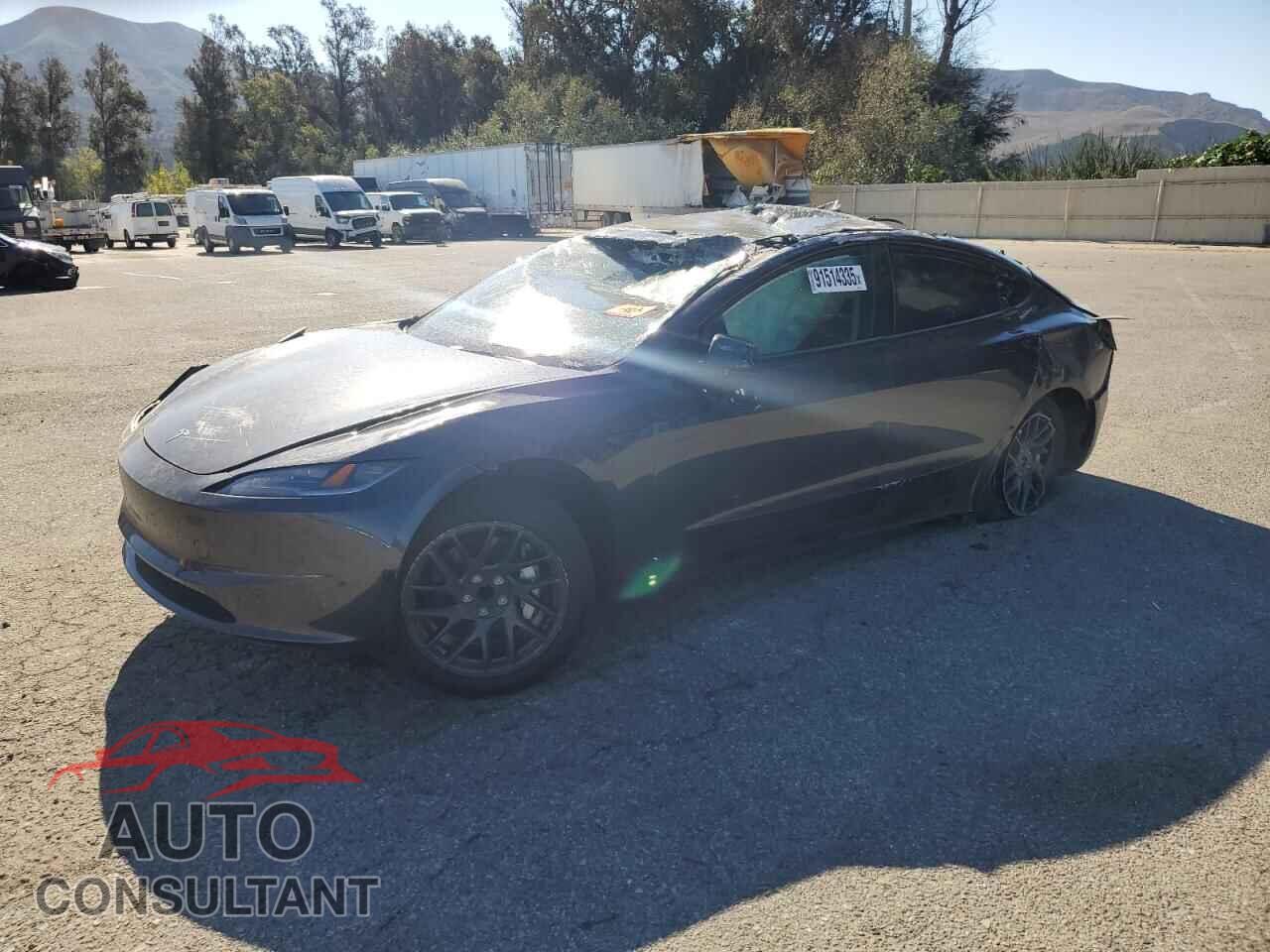 TESLA MODEL 3 2025 - 5YJ3E1EA3SF046917