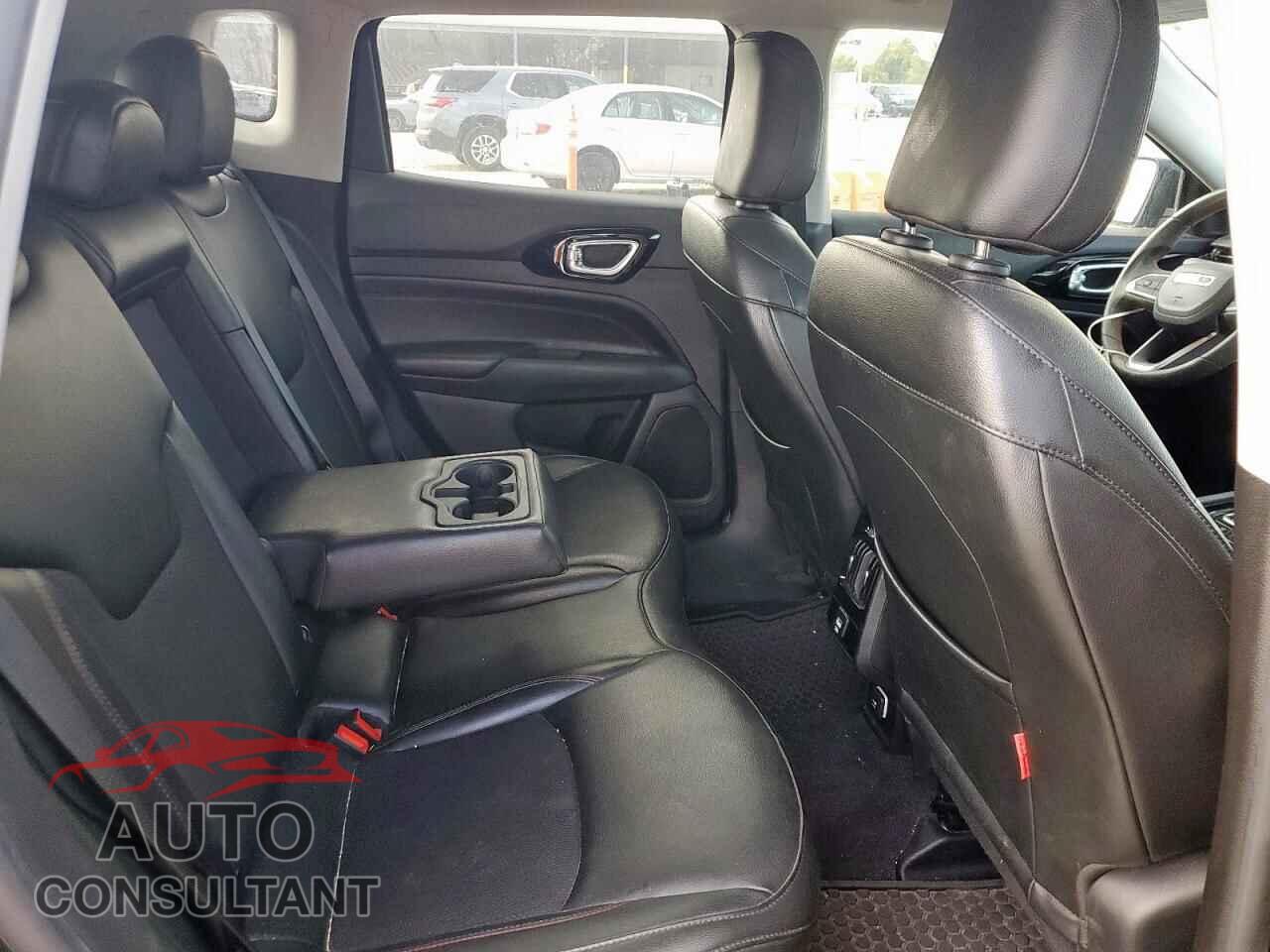 JEEP COMPASS 2022 - 3C4NJDDB9NT209236