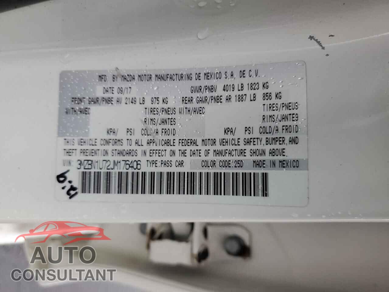 MAZDA 3 2018 - 3MZBN1U72JM176406