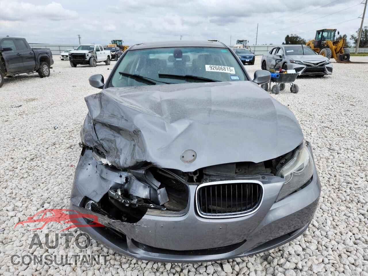 BMW 3 SERIES 2011 - WBAPH7C50BE677351