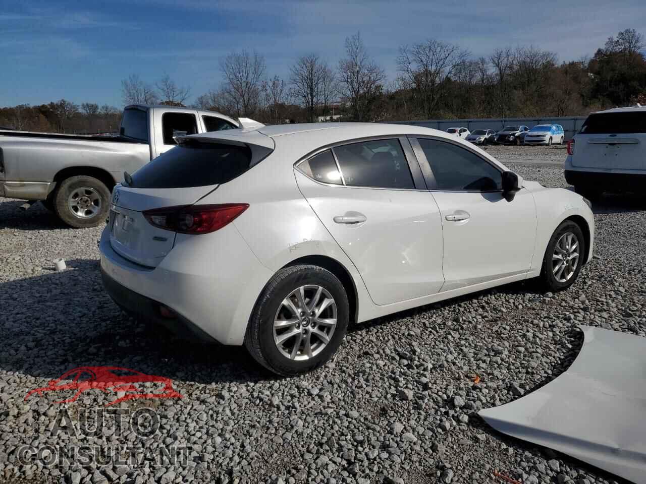 MAZDA 3 2015 - JM1BM1M78F1275323