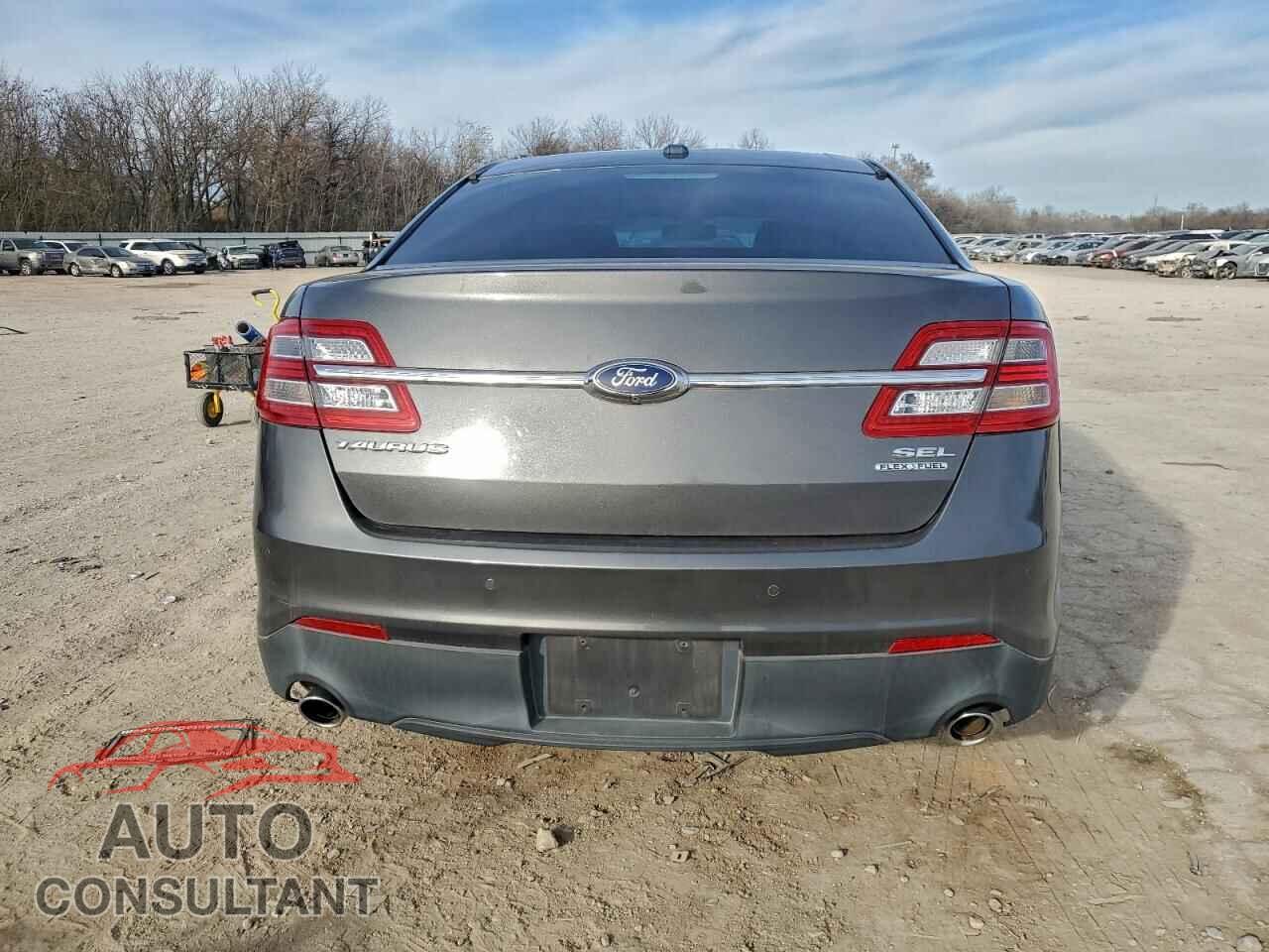 FORD TAURUS 2015 - 1FAHP2E87FG189972