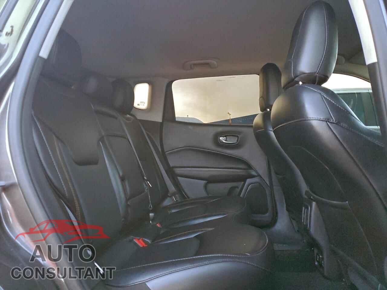 JEEP COMPASS 2020 - 3C4NJDCB6LT135353