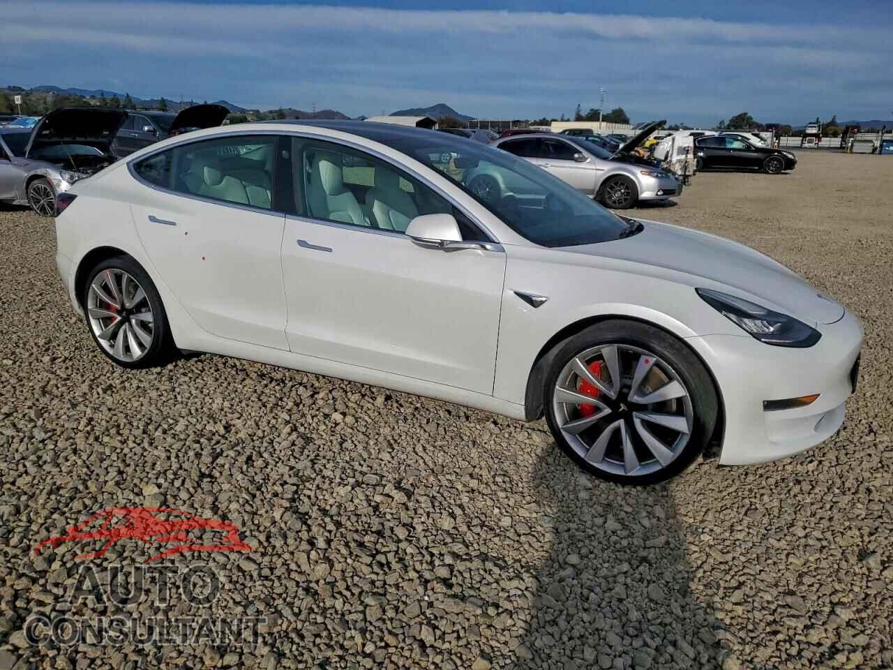 TESLA MODEL 3 2019 - 5YJ3E1EB7KF514477
