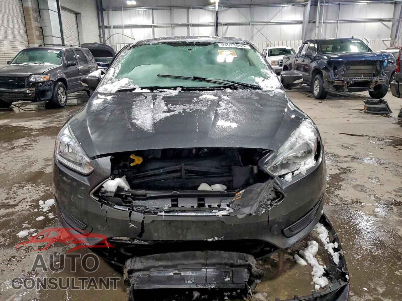 FORD FOCUS 2017 - 1FADP3F25HL230351