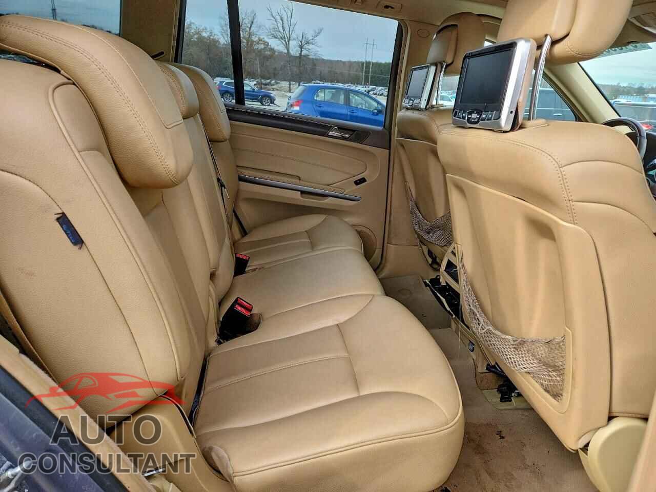 MERCEDES-BENZ GL-CLASS 2011 - 4JGBF2FEXBA681394