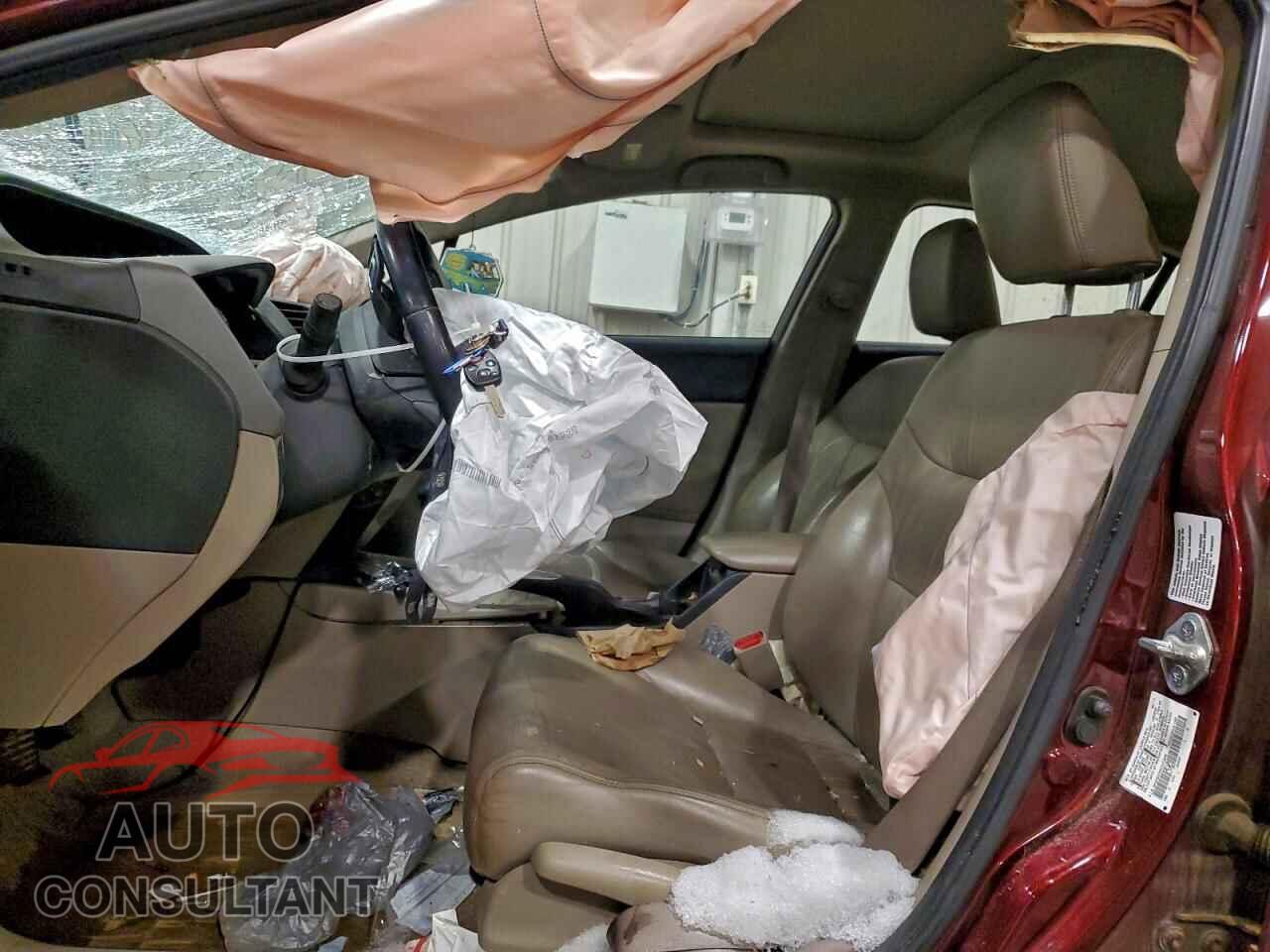 HONDA CIVIC 2012 - 2HGFB2F99CH513996