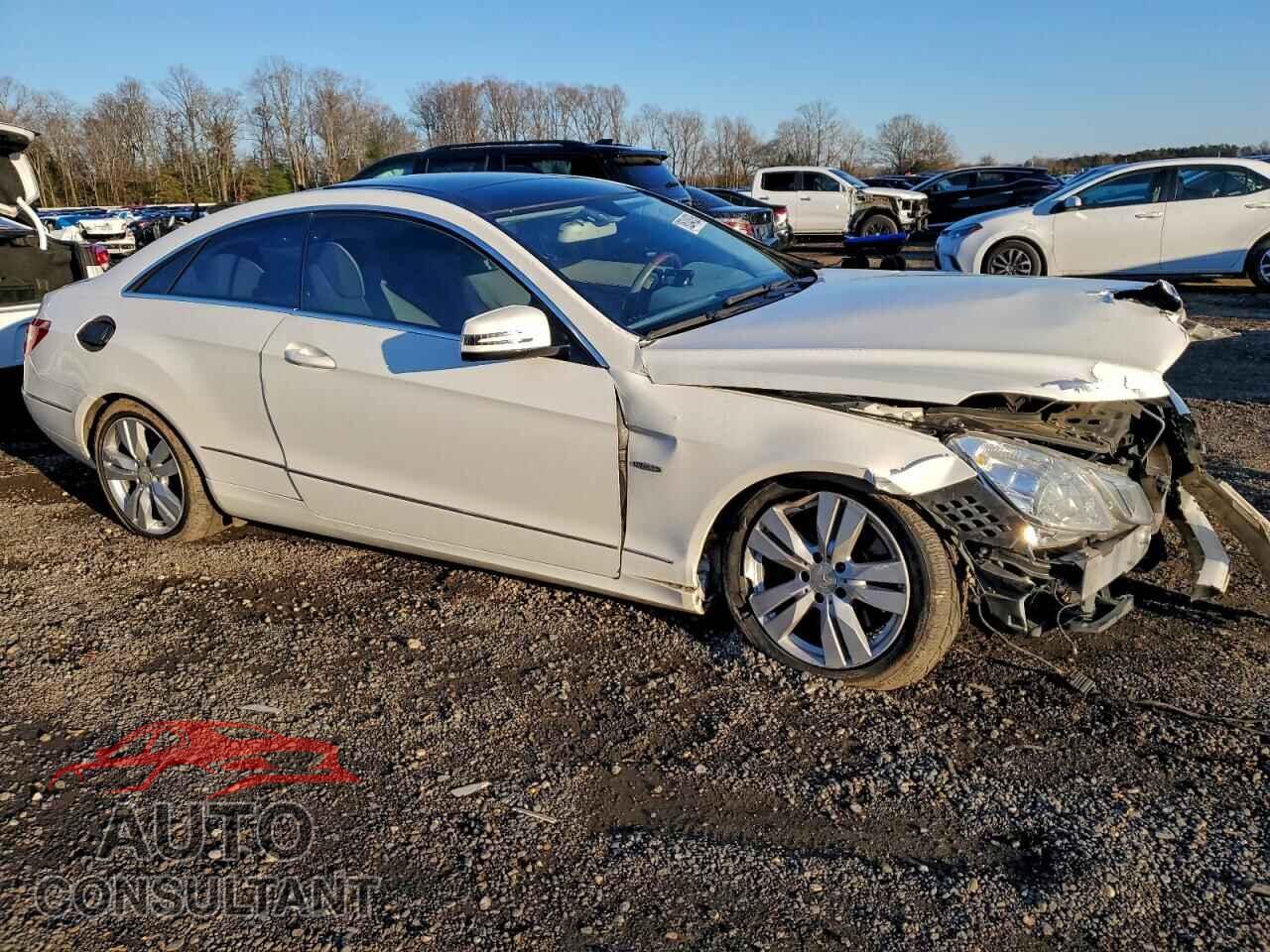 MERCEDES-BENZ E-CLASS 2012 - WDDKJ5KB5CF146919