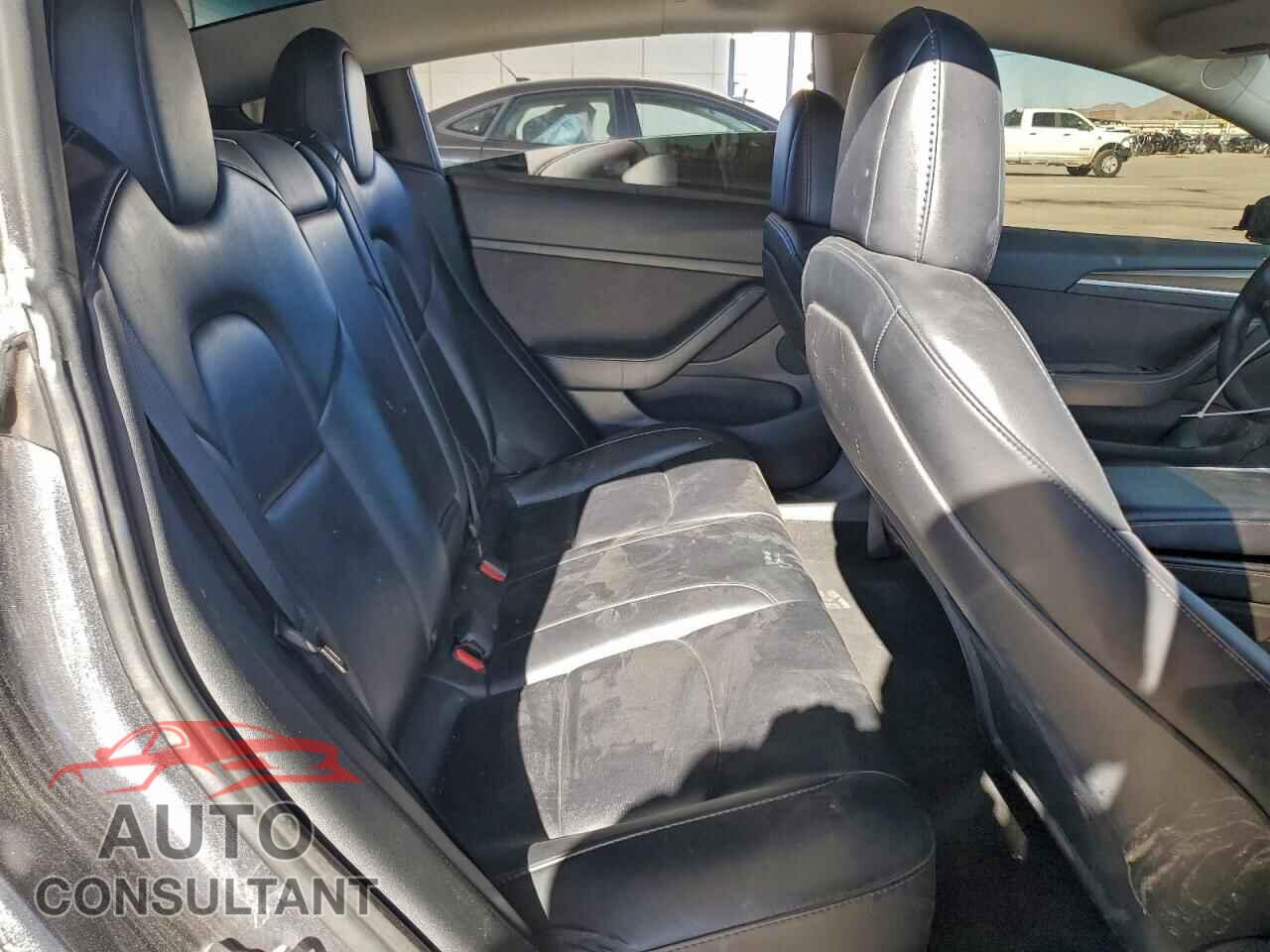 TESLA MODEL 3 2023 - 5YJ3E1EA2PF438052