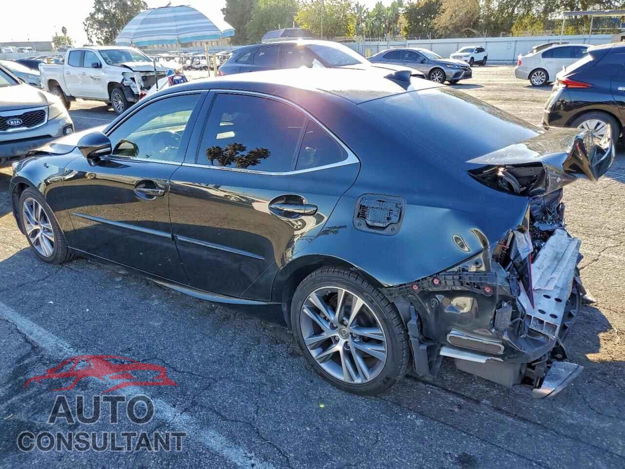 LEXUS IS 2020 - JTHDA1D28L5106458