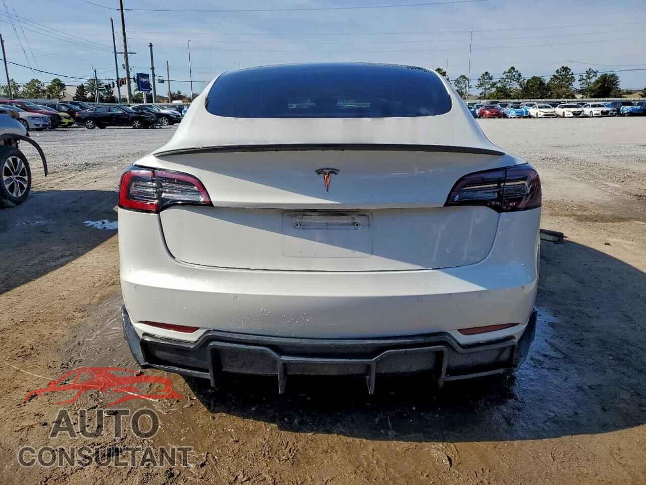 TESLA MODEL 3 2021 - 5YJ3E1EA0MF857898