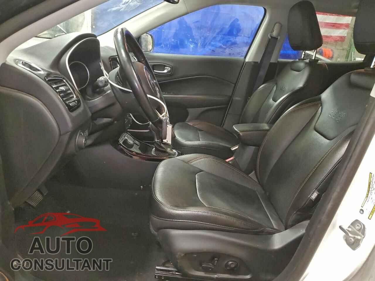 JEEP COMPASS 2021 - 3C4NJDCB2MT529529