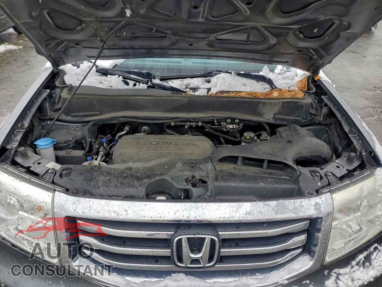 HONDA PILOT 2013 - 5FNYF4H50DB072283