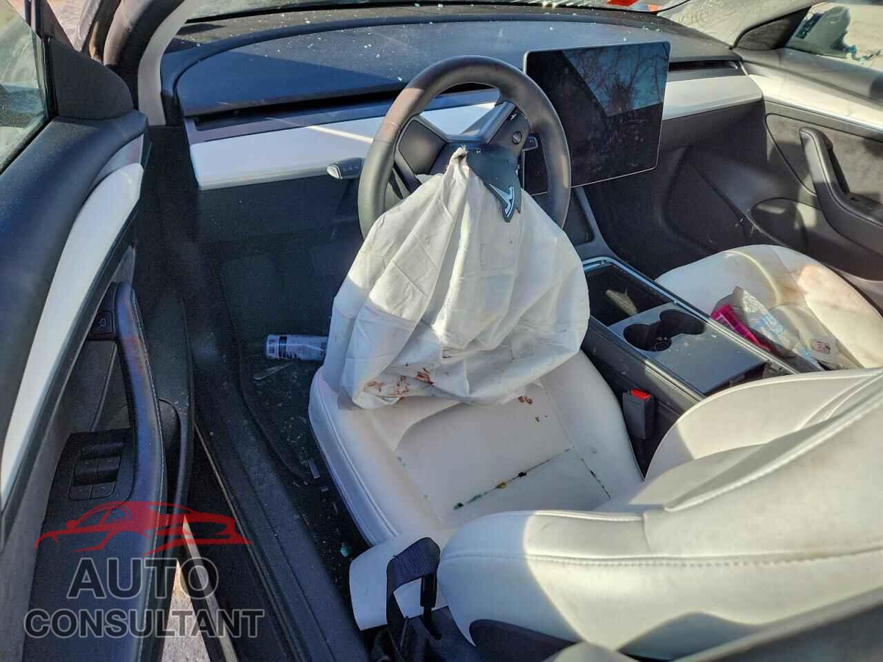 TESLA MODEL 3 2023 - 5YJ3E1EA5PF643493