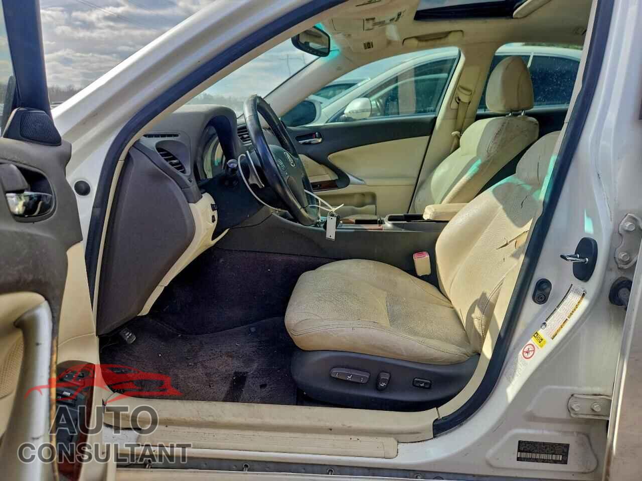 LEXUS IS 2010 - JTHBF5C23A2097345