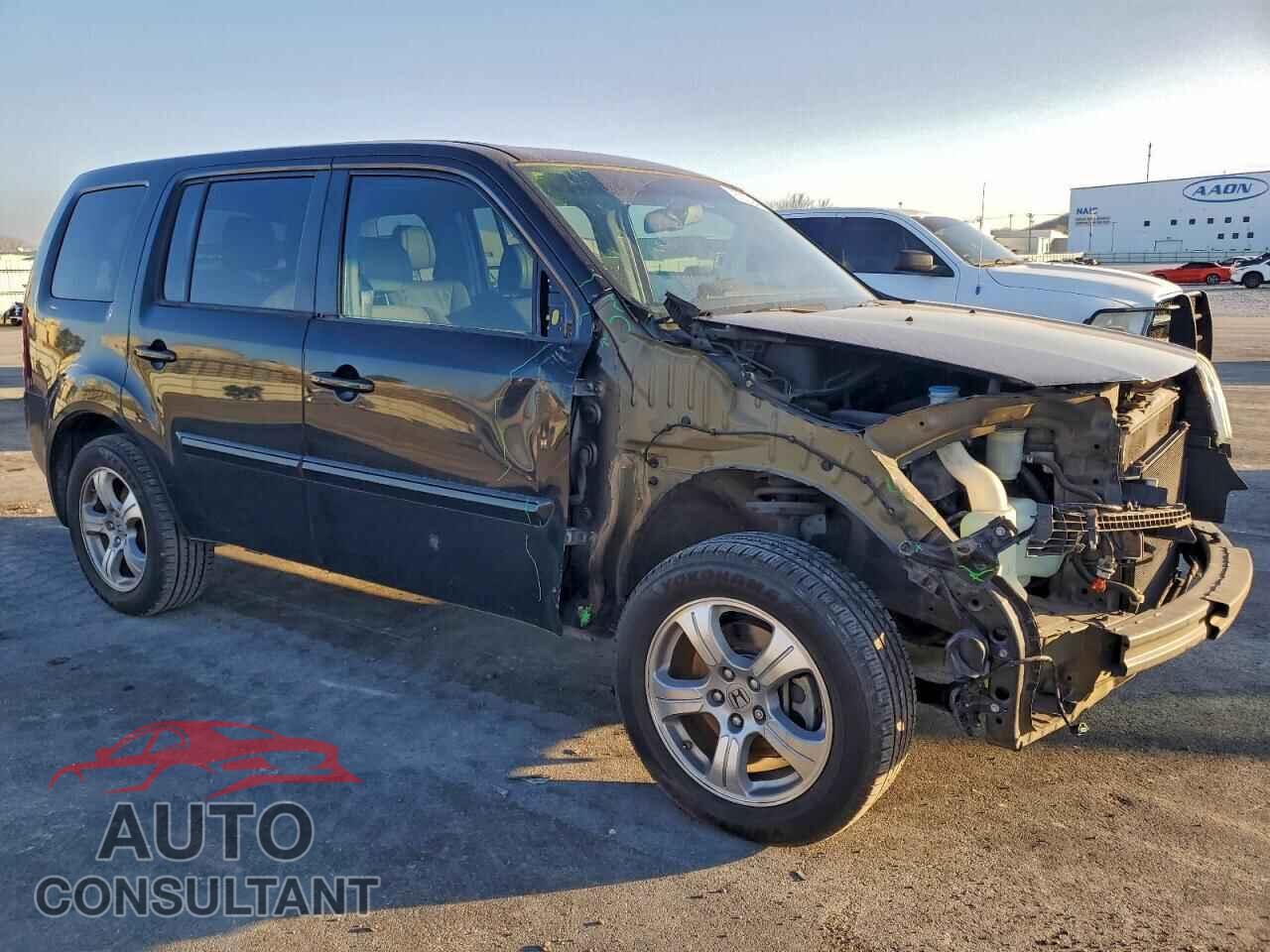 HONDA PILOT 2015 - 5FNYF3H54FB010575