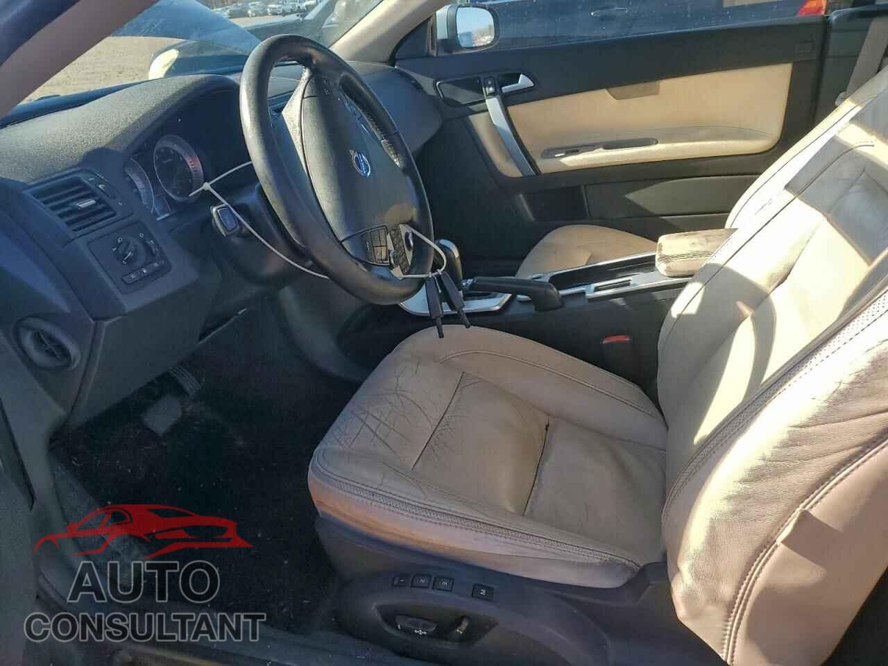 VOLVO C70 2011 - YV1672MC3BJ117486