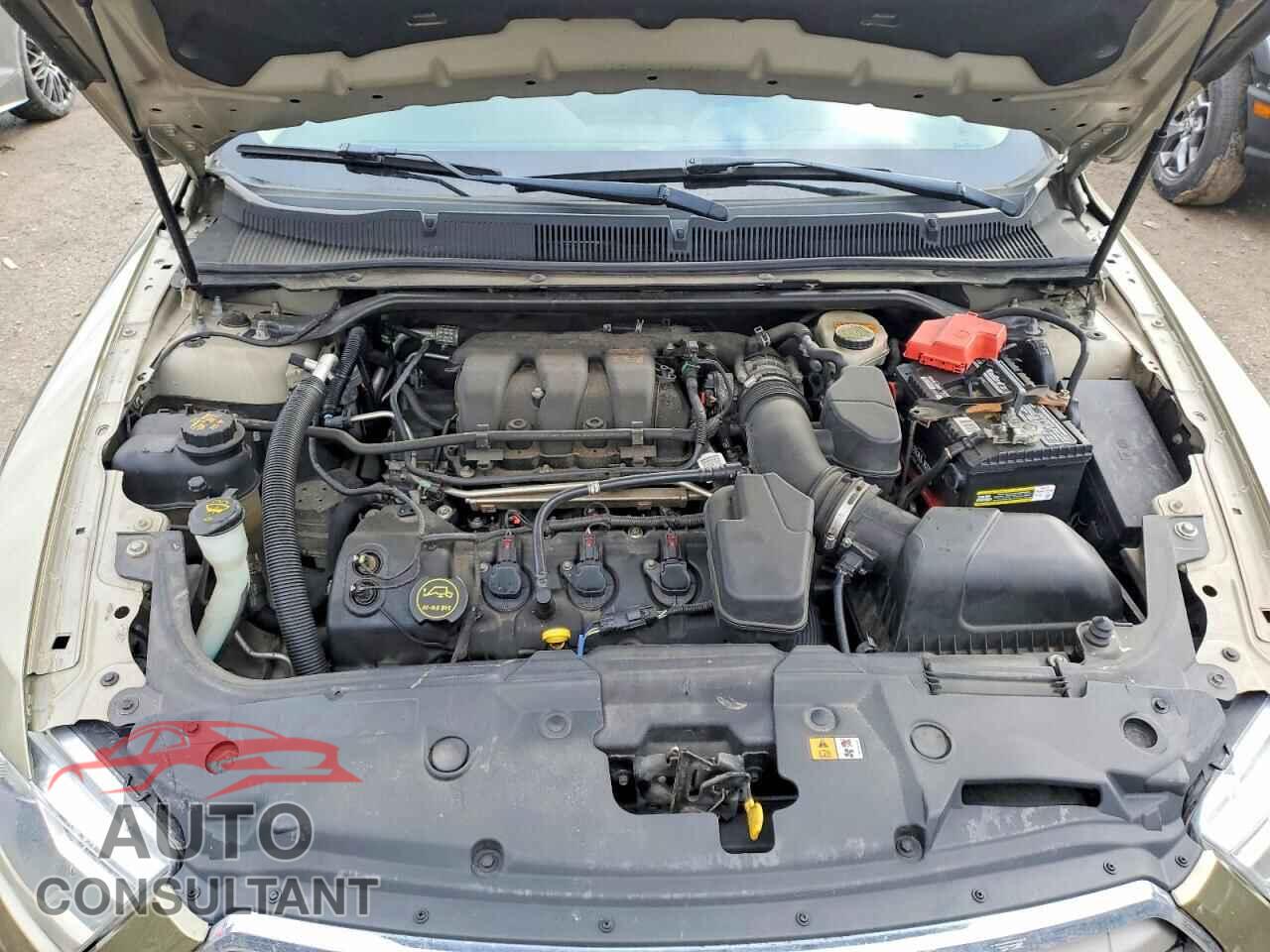 FORD TAURUS 2013 - 1FAHP2E82DG232532