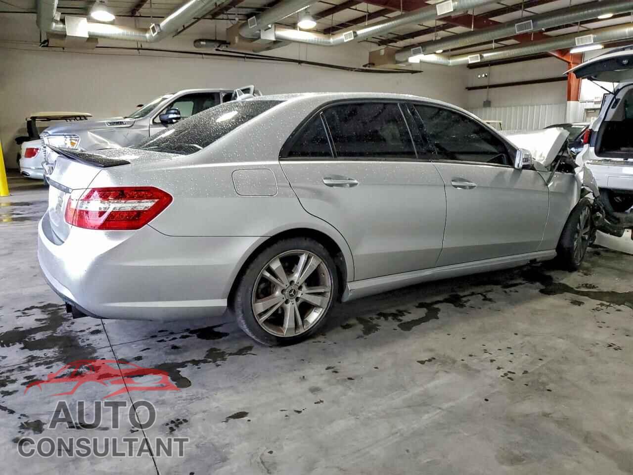 MERCEDES-BENZ E-CLASS 2013 - WDDHF5KB4DA687017