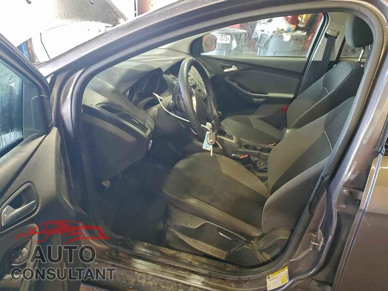 FORD FOCUS 2012 - 1FAHP3F28CL293681
