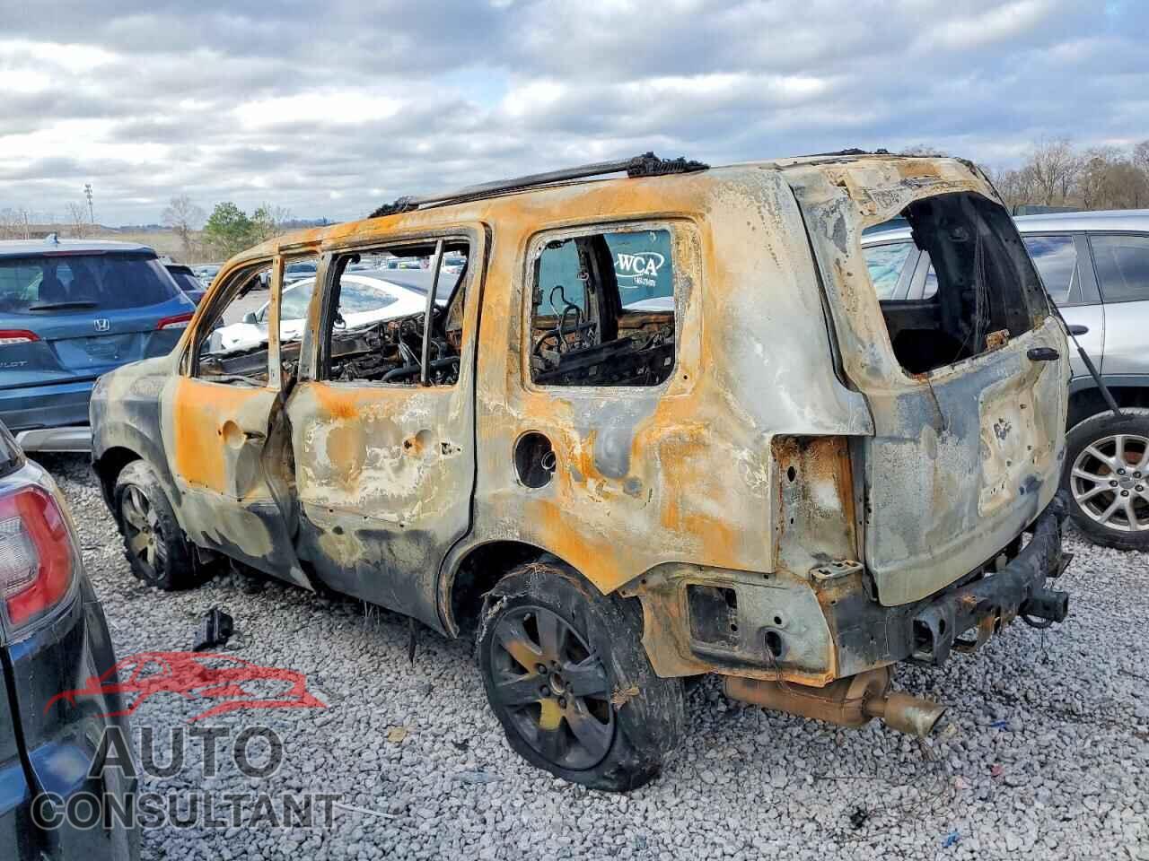 HONDA PILOT 2013 - 5FNYF3H96DB020282