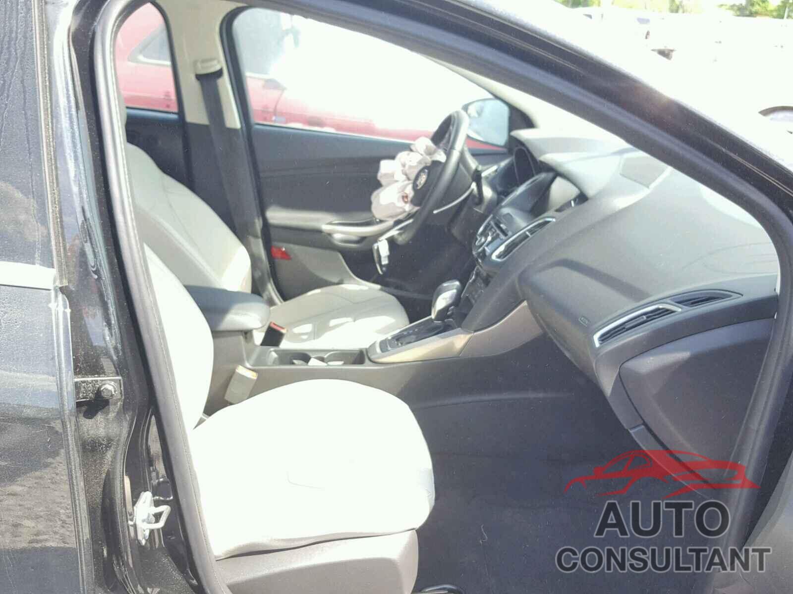 FORD FOCUS 2015 - 1FADP3N24FL321609