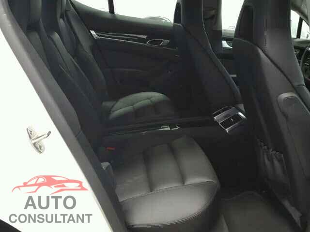 PORSCHE PANAMERA 2015 - WP0AA2A71FL005708