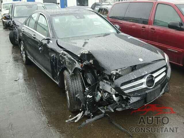 MERCEDES-BENZ C300 2016 - WDDWF4KB2GR147950