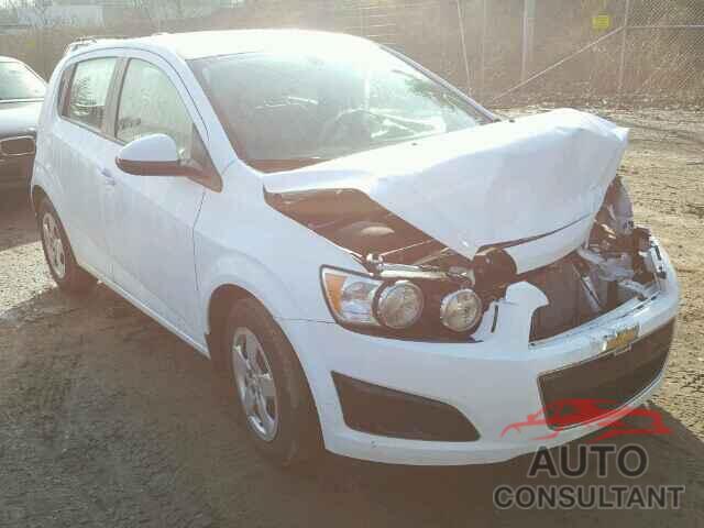 CHEVROLET SONIC 2015 - 1G1JA6SG4F4131814