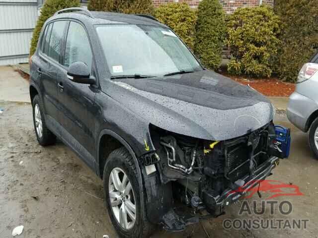 VOLKSWAGEN TIGUAN 2015 - WVGBV7AX2FW503464