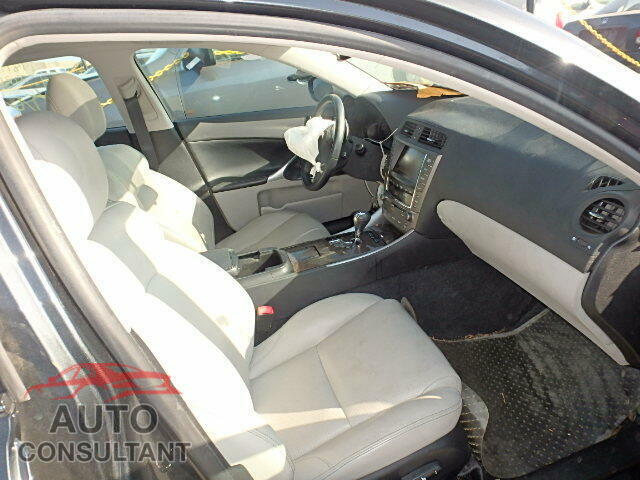 LEXUS IS250 2009 - JTHBK262895102393