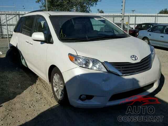 TOYOTA SIENNA 2015 - 5TDYK3DC1FS556830