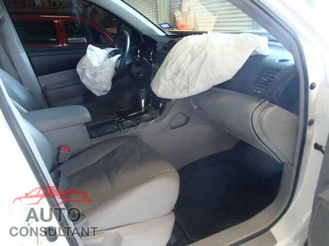 TOYOTA HIGHLANDER 2011 - 5TDZK3EH3BS036864