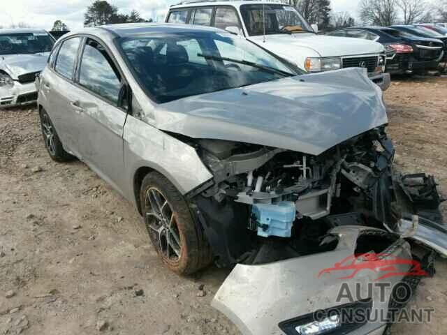FORD FOCUS 2015 - 1FADP3F24FL252371