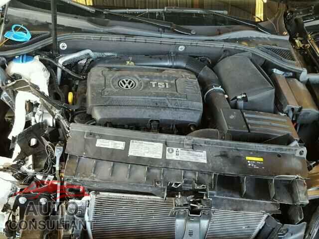 VOLKSWAGEN PASSAT 2015 - 1VWAT7A37FC101456