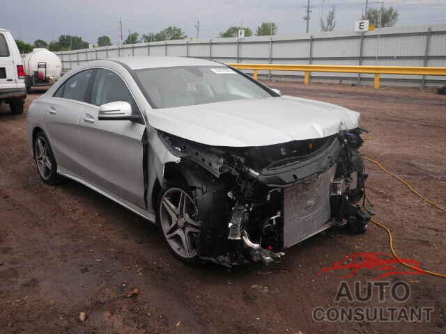 MERCEDES-BENZ CLA 250 2015 - WDDSJ4GB6FN210110
