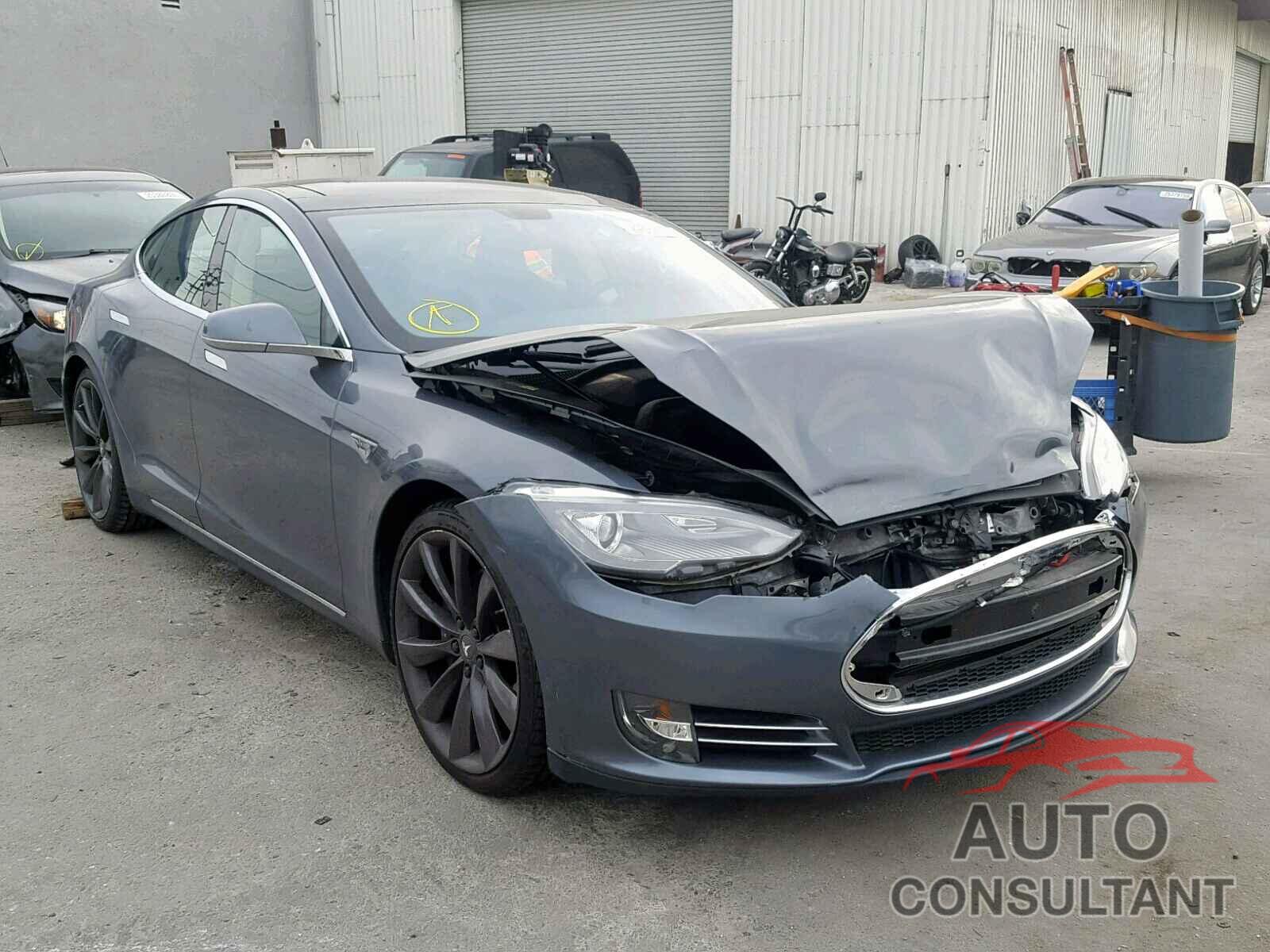 TESLA TESLA 2013 - 5YJSA1CP3DFP07993