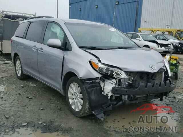 TOYOTA SIENNA 2015 - 5TDJK3DC4FS105117