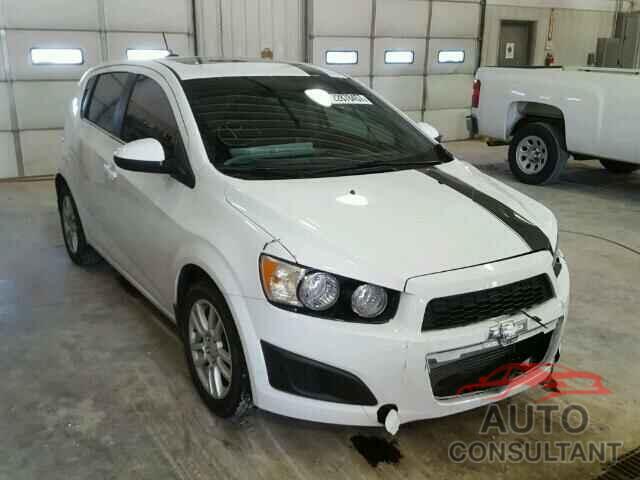 CHEVROLET SONIC 2015 - 1G1JC6SB9F4158263