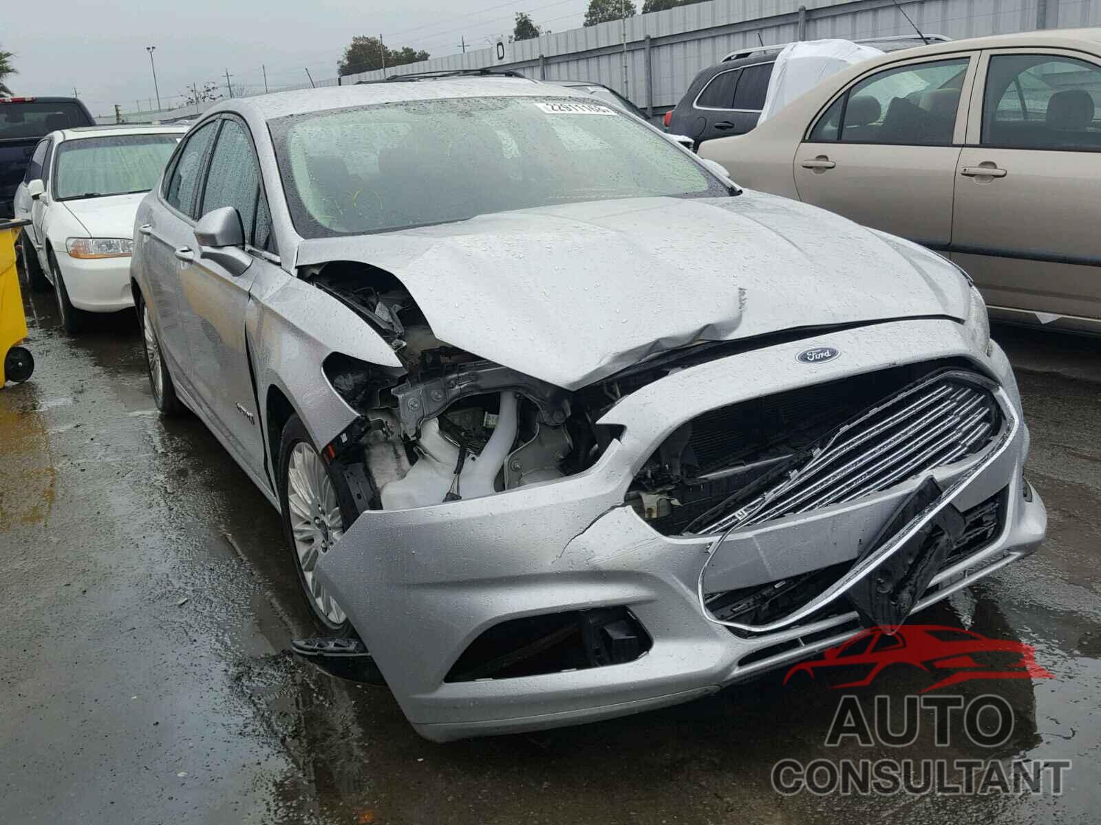 FORD FUSION 2015 - 3FA6P0LU1FR239060