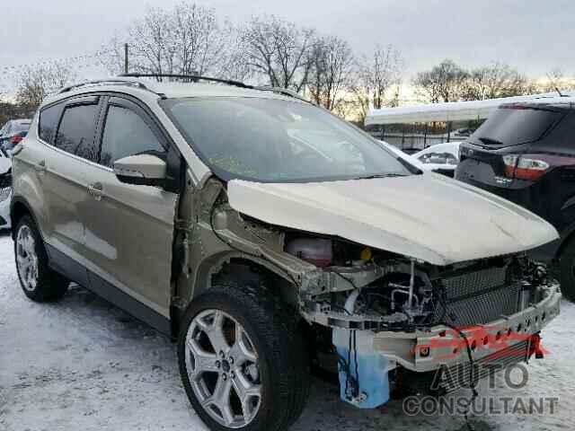 FORD ESCAPE 2017 - 1FMCU9J93HUE62264