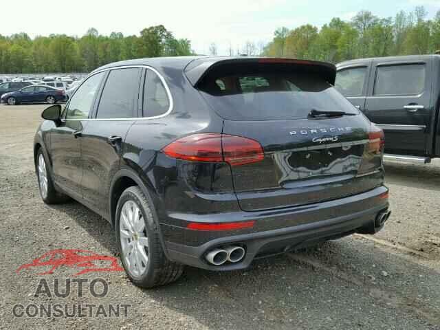 PORSCHE CAYENNE 2016 - WP1AB2A29GLA92551