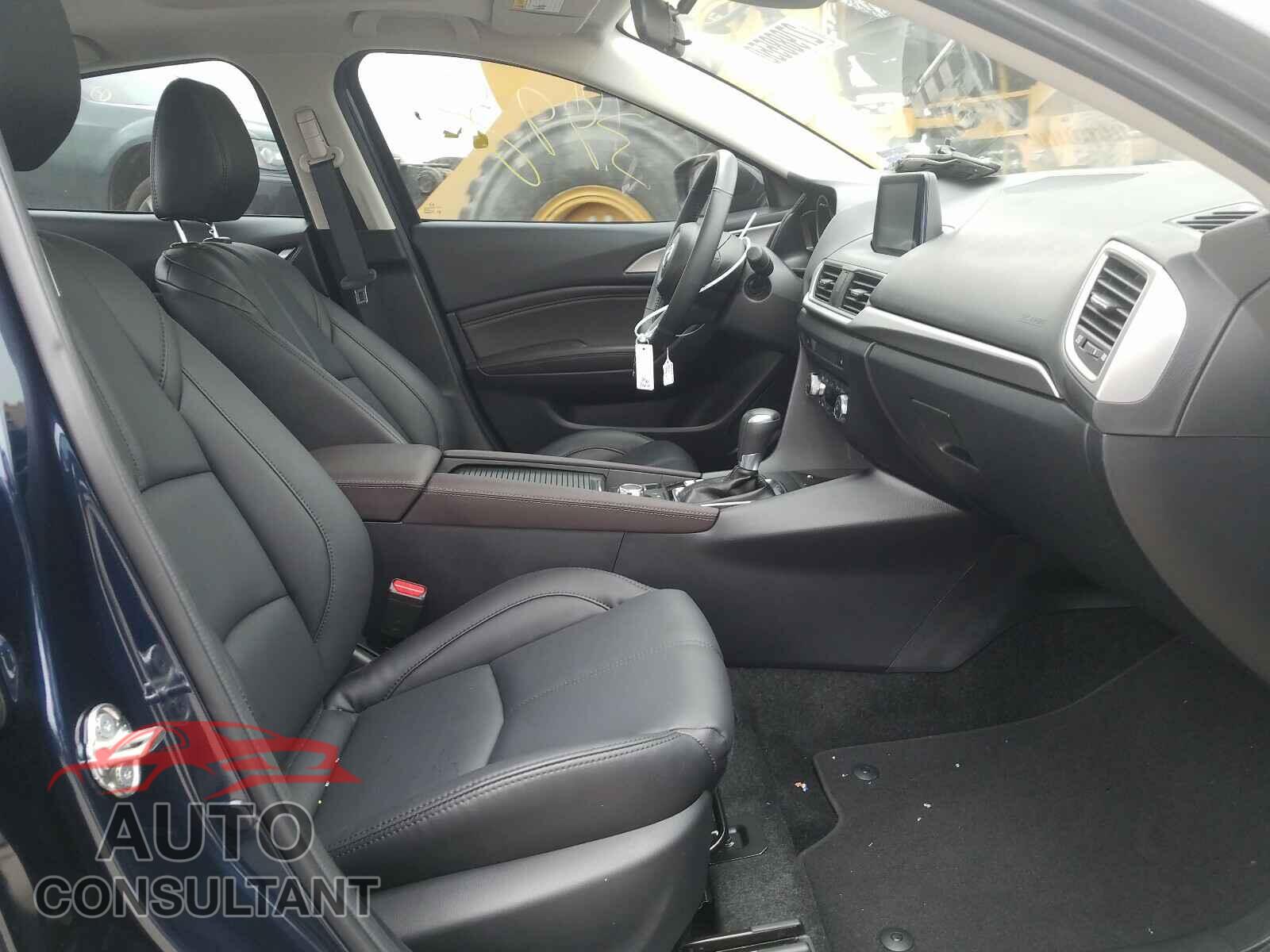 MAZDA 3 2018 - 3MZBN1V36JM259767