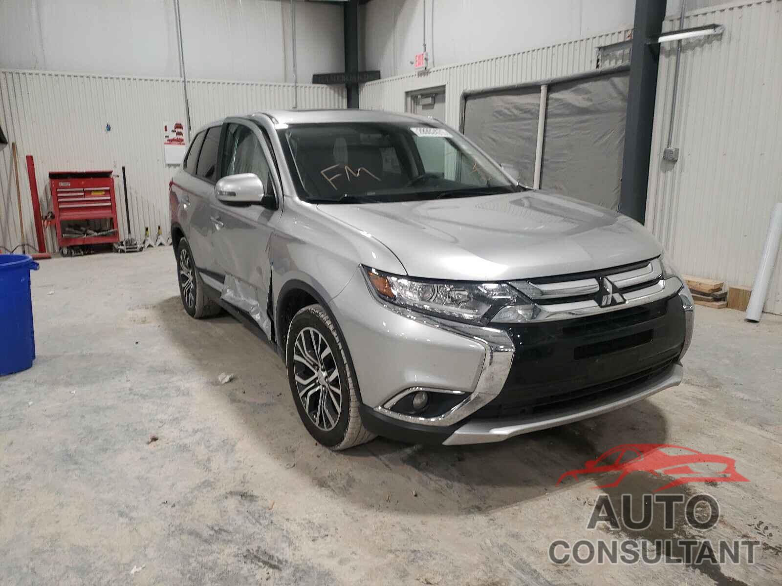 MITSUBISHI OUTLANDER 2018 - JA4AZ3A33JZ016060
