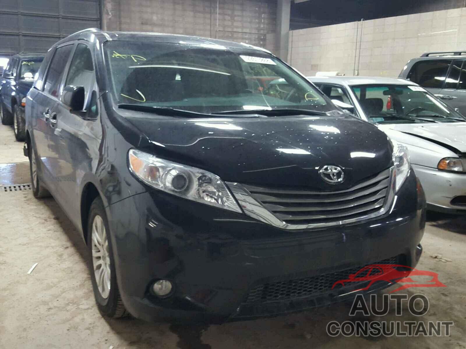 TOYOTA SIENNA 2015 - 5TDYK3DC7FS622667